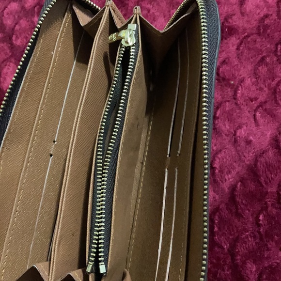 Great condition, worn once - Picture 5 of 5